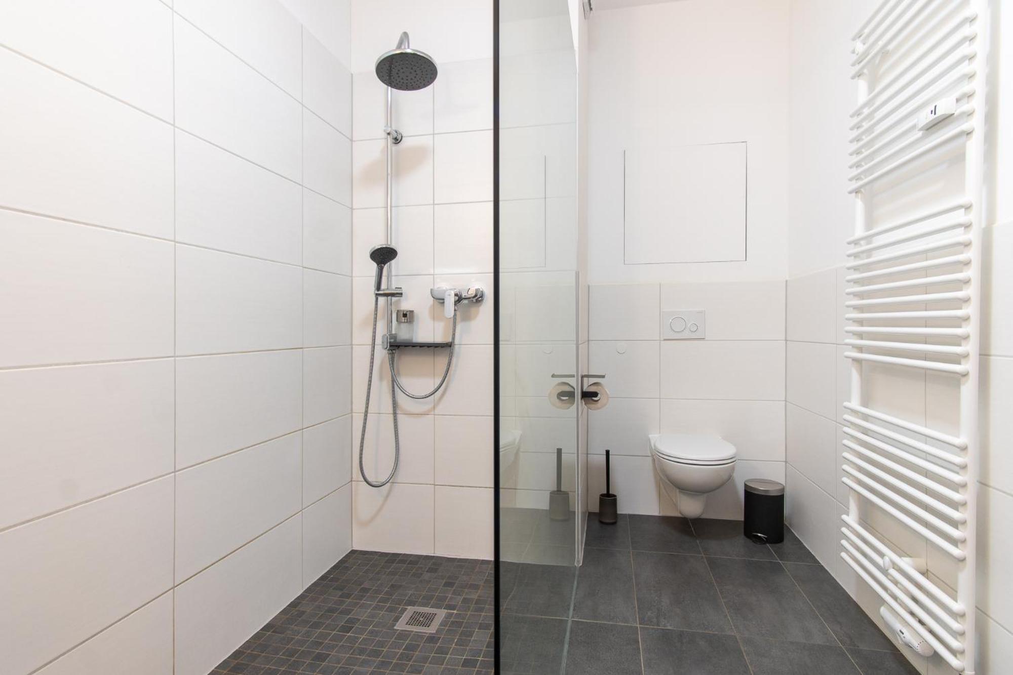 Luxurioeses Apartment, 10Min Innenstadt, Parkplatz Erfurt Ngoại thất bức ảnh