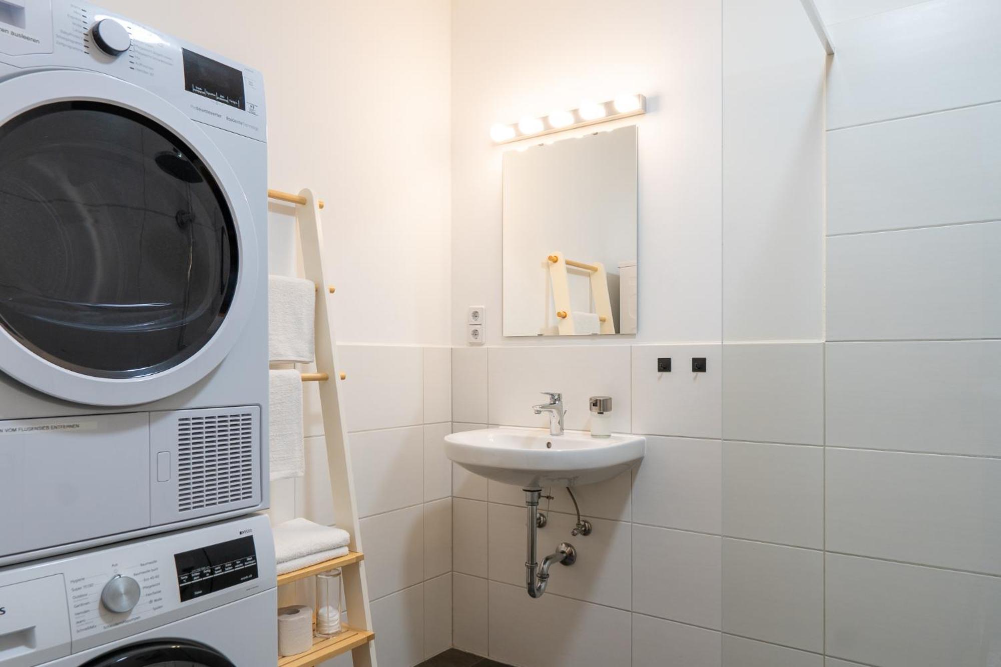 Luxurioeses Apartment, 10Min Innenstadt, Parkplatz Erfurt Ngoại thất bức ảnh